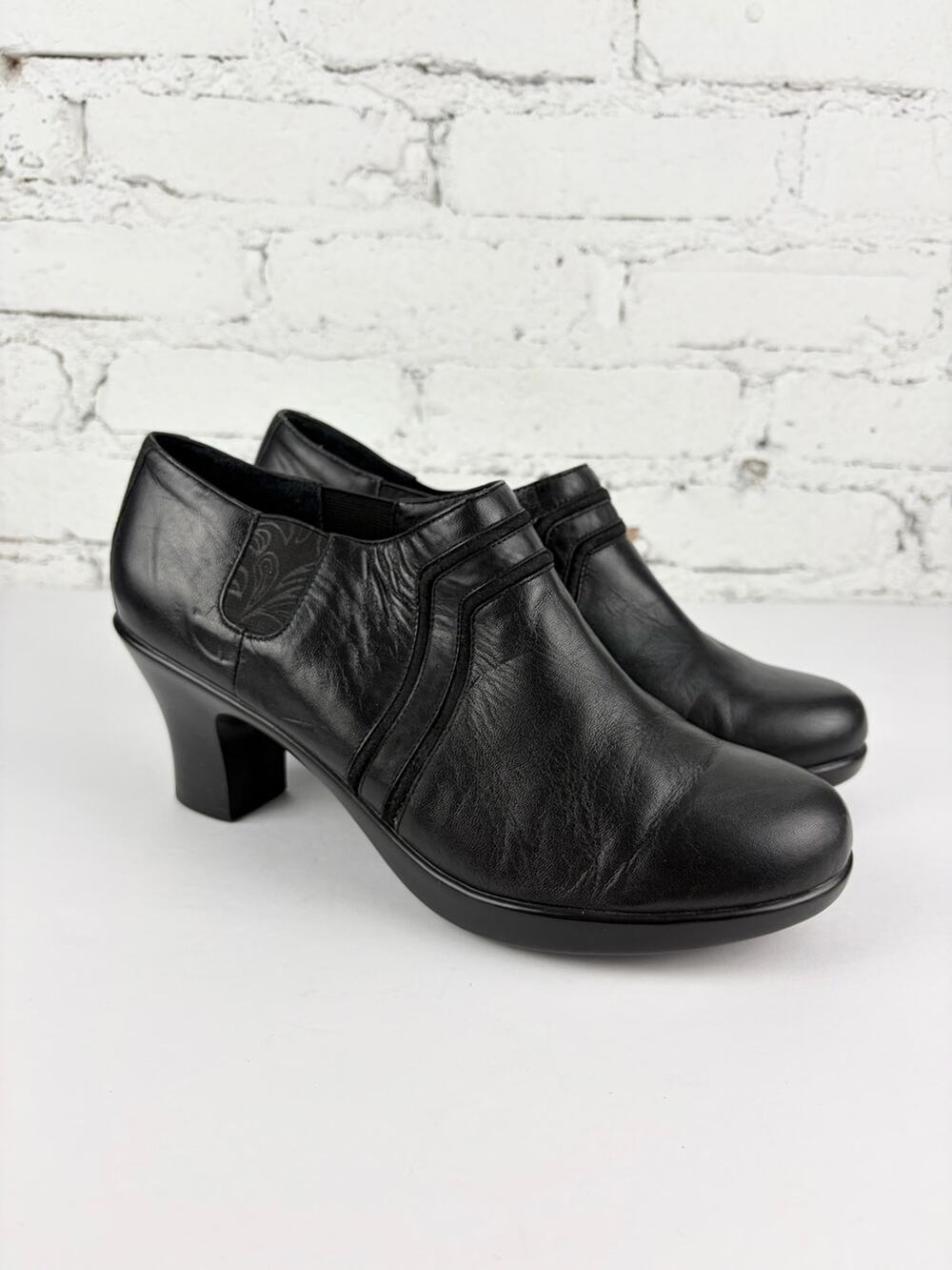 Dansko Banks Black Leather Chelsea Ankle Bootie Heels 41